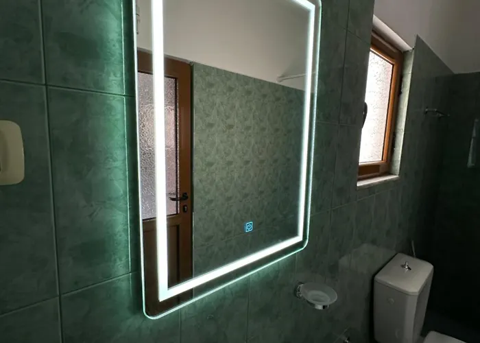 Seaside & Port Rooms-3 Min From Port!