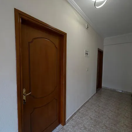 Pensjonat Seaside & Port Rooms-3 Min From Port! Saranda